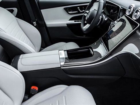New 2026 Mercedes-Benz GLC 300 4MATIC image 27