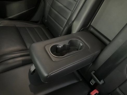 Used 2018 Ford Escape Titanium w/ Ford Safe & Smart Package image 27