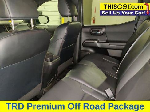 Used 2022 Toyota Tacoma TRD Off-Road w/ TRD Premium Off Road Package AWD/4WD image 14