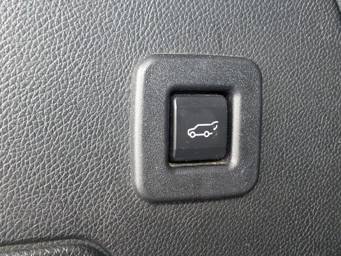 Used 2017 Ford Expedition Limited w/ Equipment Group 301A RWD image 14