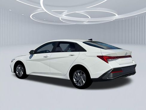 New 2026 Hyundai Elantra Blue image 4