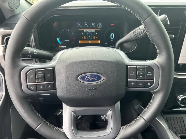 New 2026 Ford F250 Lariat w/ Black Appearance Package AWD/4WD image 29