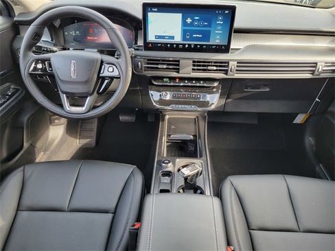 New 2026 Lincoln Corsair Premiere image 36