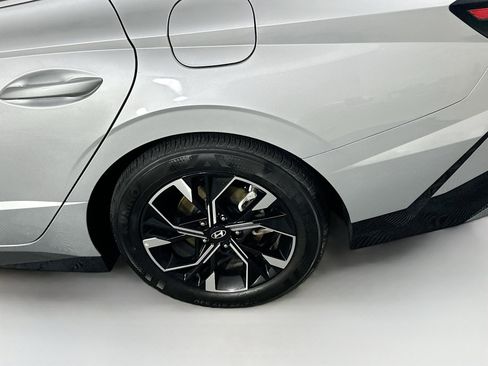 Used 2025 Hyundai Sonata SEL FWD image 11