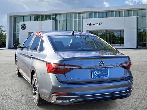 Used 2022 Volkswagen Jetta SEL image 6