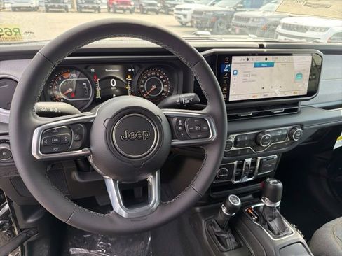New 2026 Jeep Wrangler Unlimited Sahara AWD/4WD image 15