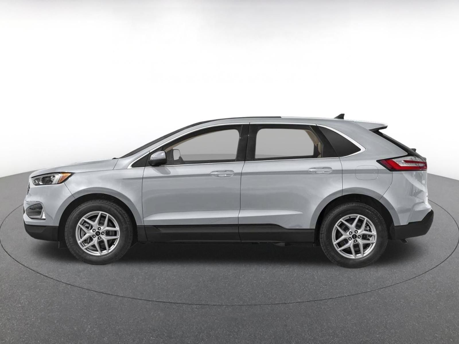 Used 2024 Ford Edge SEL AWD/4WD image 3