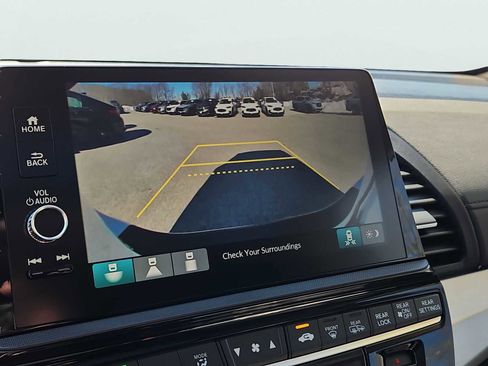 Certified 2026 Honda Odyssey EX-L image 9