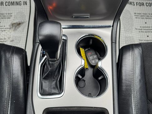 Used 2018 Jeep Grand Cherokee Altitude image 16