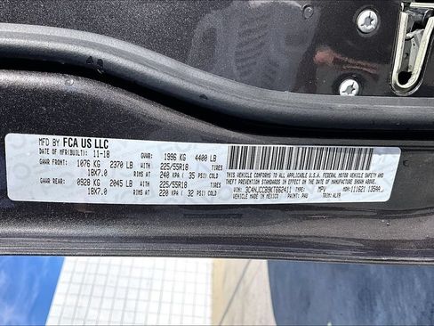 Used 2019 Jeep Compass Limited FWD image 33