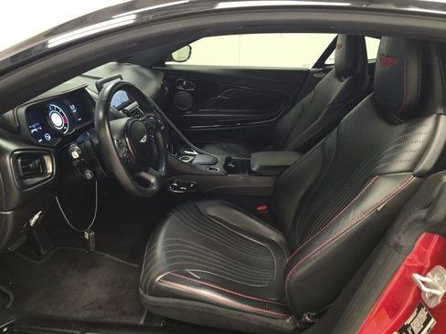 Used 2018 Aston Martin DB11 V12 image 7