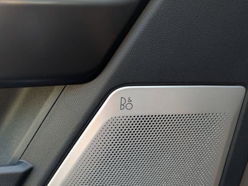 New 2025 Ford F150 Lariat w/ Equipment Group 502A High image 18