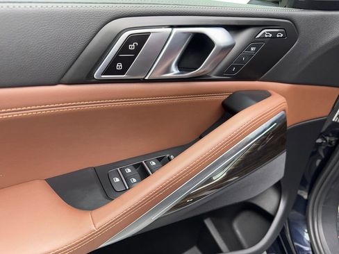 Used 2023 BMW X6 xDrive40i w/ M Sport Package image 33