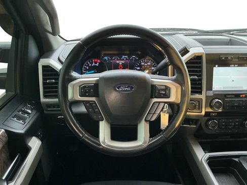 Used 2018 Ford F350 Lariat w/ Chrome Package image 18