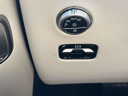 New 2027 Mercedes-Benz GLC 300 image 23