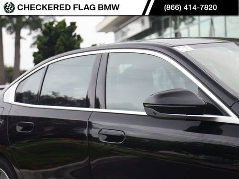 Certified 2024 BMW 530i xDrive w/ Premium Package image 6