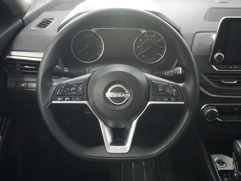 Used 2023 Nissan Altima 2.5 SV image 20