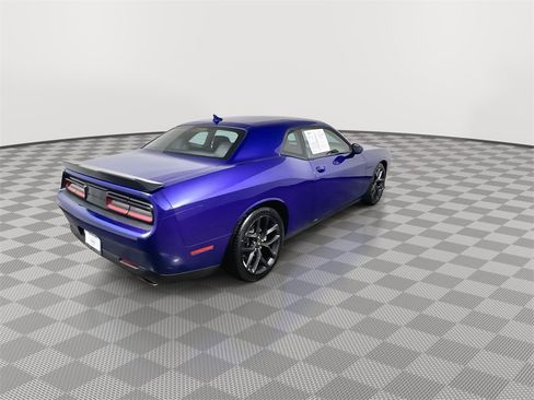 Used 2022 Dodge Challenger R/T w/ Plus Package image 8