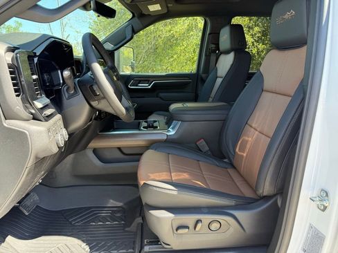 New 2026 Chevrolet Silverado 2500 High Country w/ High Country Premium Package image 13