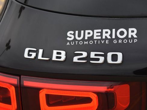 Used 2021 Mercedes-Benz GLB 250 image 7