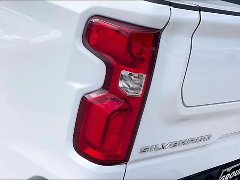 Used 2023 Chevrolet Silverado 1500 LT Trail Boss w/ Convenience Package II AWD/4WD image 28