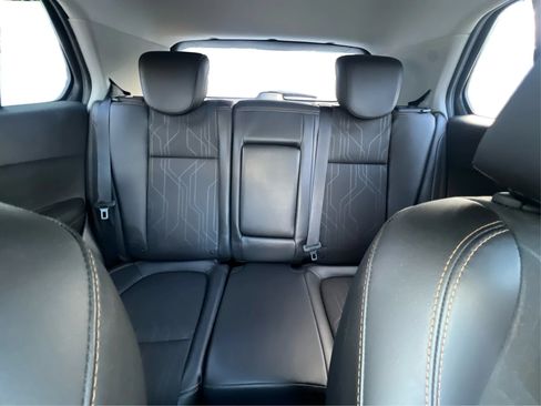 Used 2018 Chevrolet Trax LT w/ Redline Edition AWD/4WD image 18