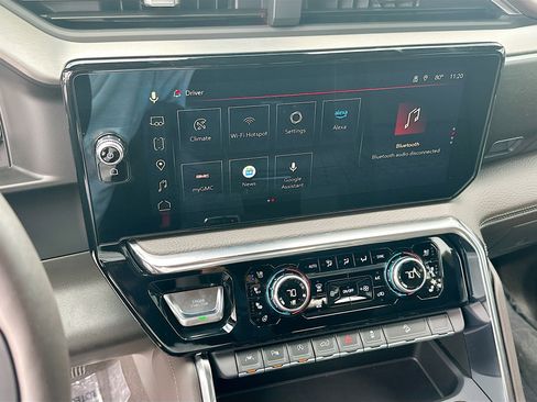 Used 2025 GMC Sierra 1500 Denali image 13