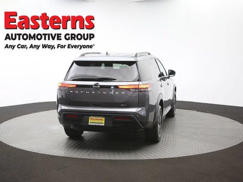 Used 2022 Nissan Pathfinder SV FWD image 39