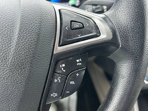 Used 2018 Ford Fusion SE FWD image 21