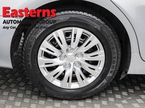 Used 2020 Toyota Camry LE w/ Fleet Convenience Package image 27