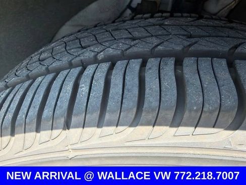Used 2023 Kia Sorento LX FWD image 8