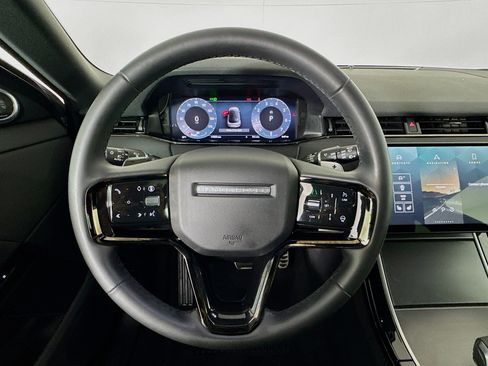 Used 2024 Land Rover Range Rover Evoque Dynamic SE image 11