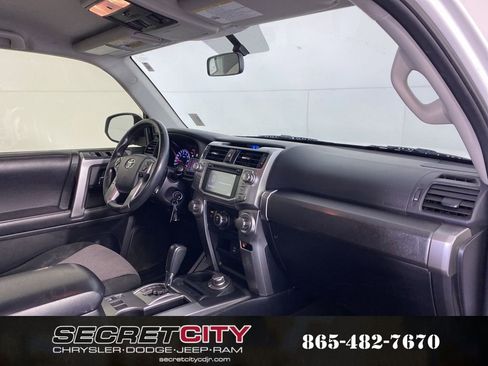 Used 2018 Toyota 4Runner SR5 image 27