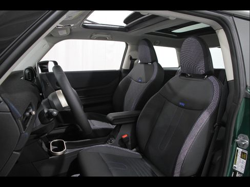 Certified 2025 MINI Cooper S FWD image 5