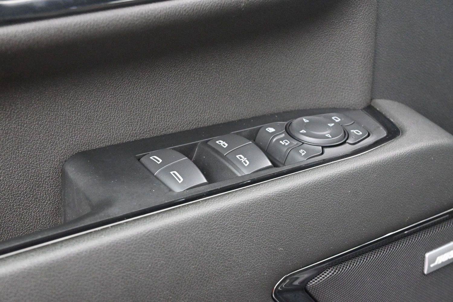 Used 2024 GMC Sierra 2500 AT4 w/ AT4 Premium Plus Package AWD/4WD image 11