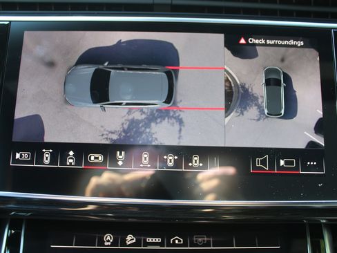 Used 2025 Audi Q7 3.0T Premium AWD/4WD image 61