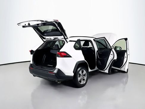 Used 2022 Toyota RAV4 XLE w/ Convenience Package AWD/4WD image 26