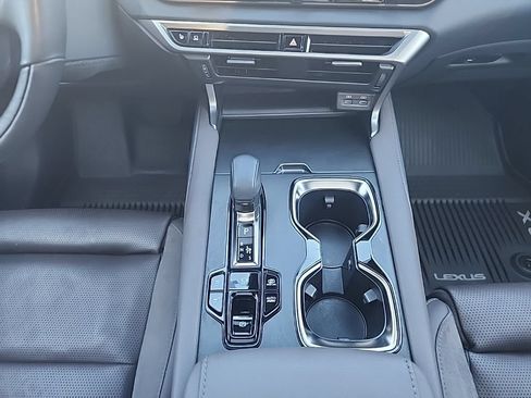 Certified 2025 Lexus RX 450h AWD w/ Convenience Package image 22