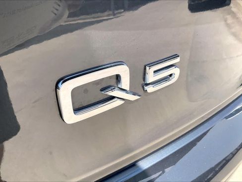 Used 2023 Audi Q5 2.0T Premium Plus w/ Premium Plus Package AWD/4WD image 31