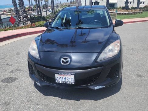 Used 2013 MAZDA MAZDA3 i SV w/ Convenience Pkg FWD image 3