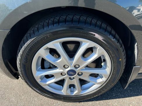 Used 2017 Ford Transit Connect XLT image 14