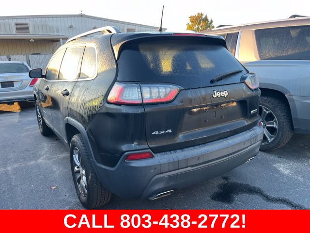 Used 2019 Jeep Cherokee Latitude Plus w/ Cold Weather Group AWD/4WD image 3