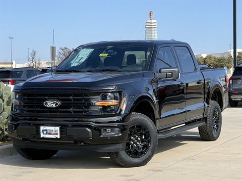 New 2025 Ford F150 XLT w/ Equipment Group 302A MID image 24