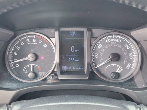 Used 2021 Toyota Tacoma TRD Sport w/ Technology Package AWD/4WD image 11
