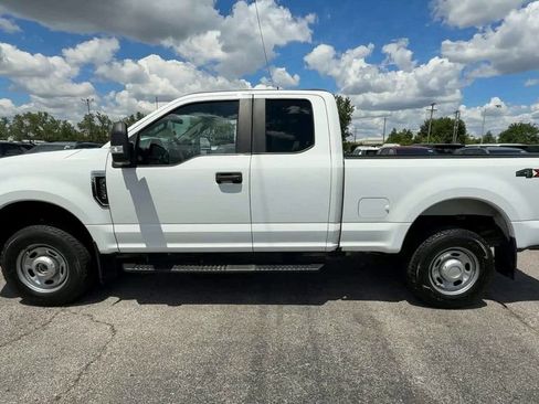 Used 2022 Ford F250 XL w/ Power Equipment Group AWD/4WD image 5