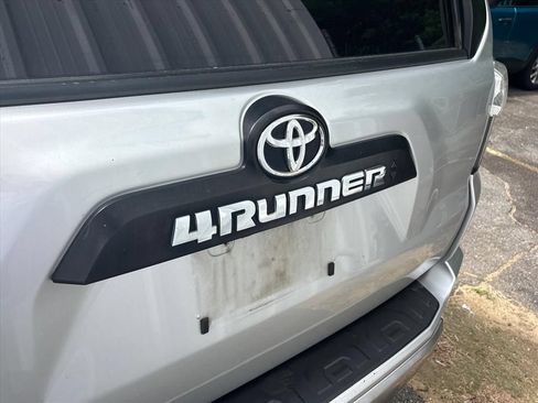 Used 2022 Toyota 4Runner TRD Off-Road Premium AWD/4WD image 12