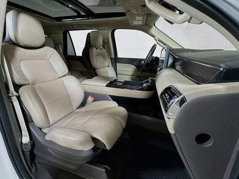 Used 2023 Lincoln Navigator Reserve AWD/4WD image 29