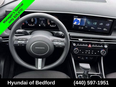 Used 2026 Hyundai Tucson SEL FWD image 17