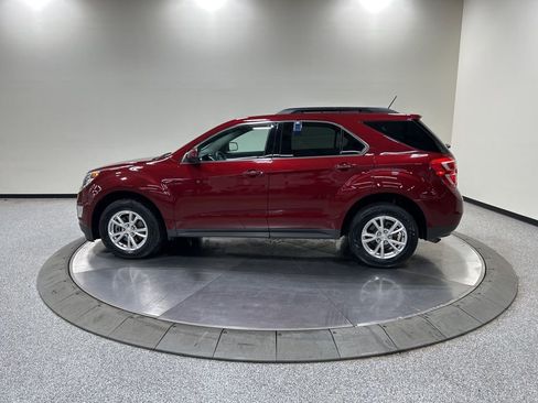 Used 2017 Chevrolet Equinox LT w/ Convenience Package image 9