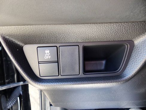 Used 2025 Honda HR-V LX image 22